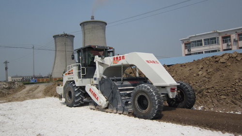 WR2100L，濱州工業(yè)場地灰土拌和